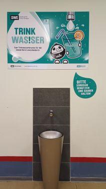 Foto eines Trinkbrunnens an einer Erfurter Schule.
